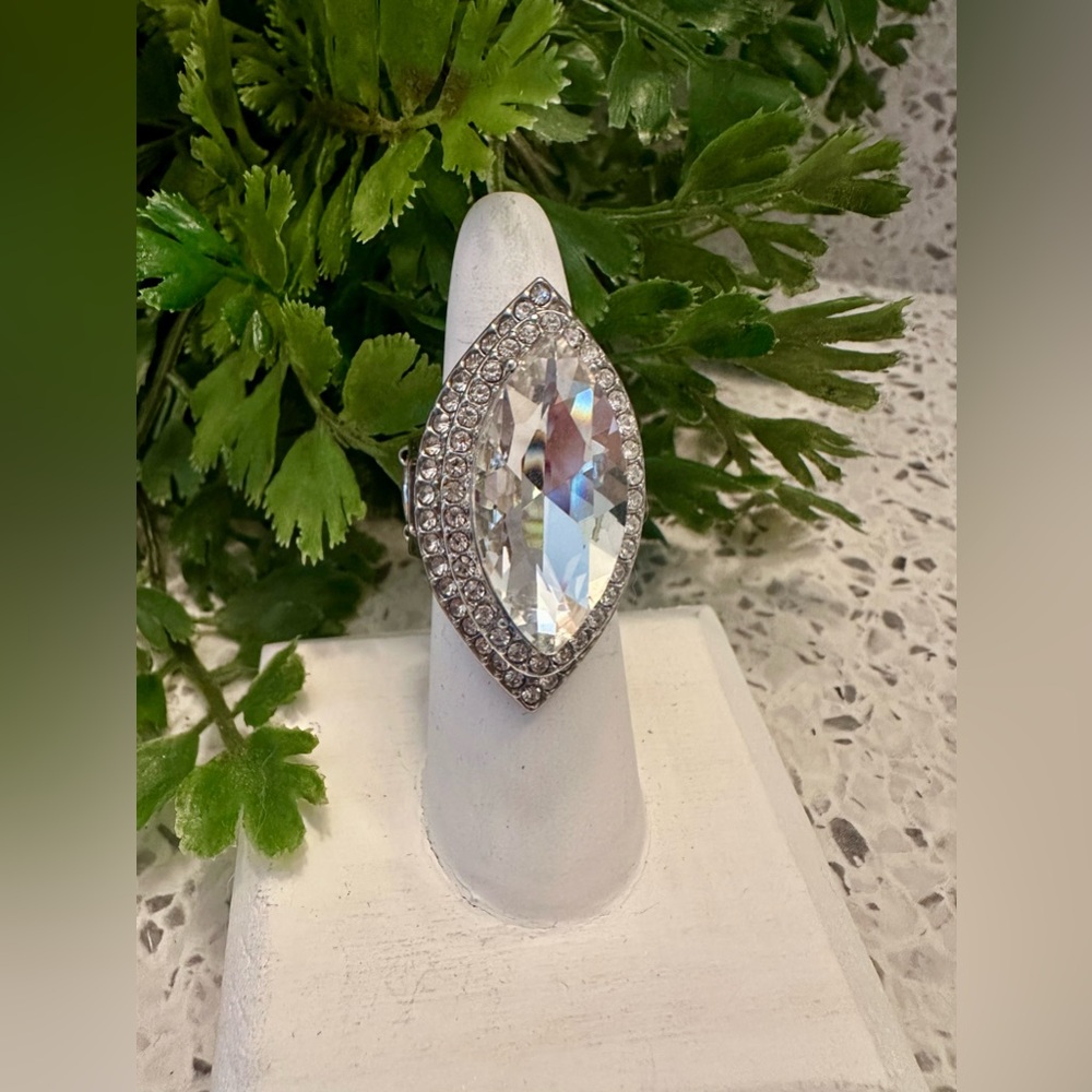 Clear faceted gem and rhinestone ring